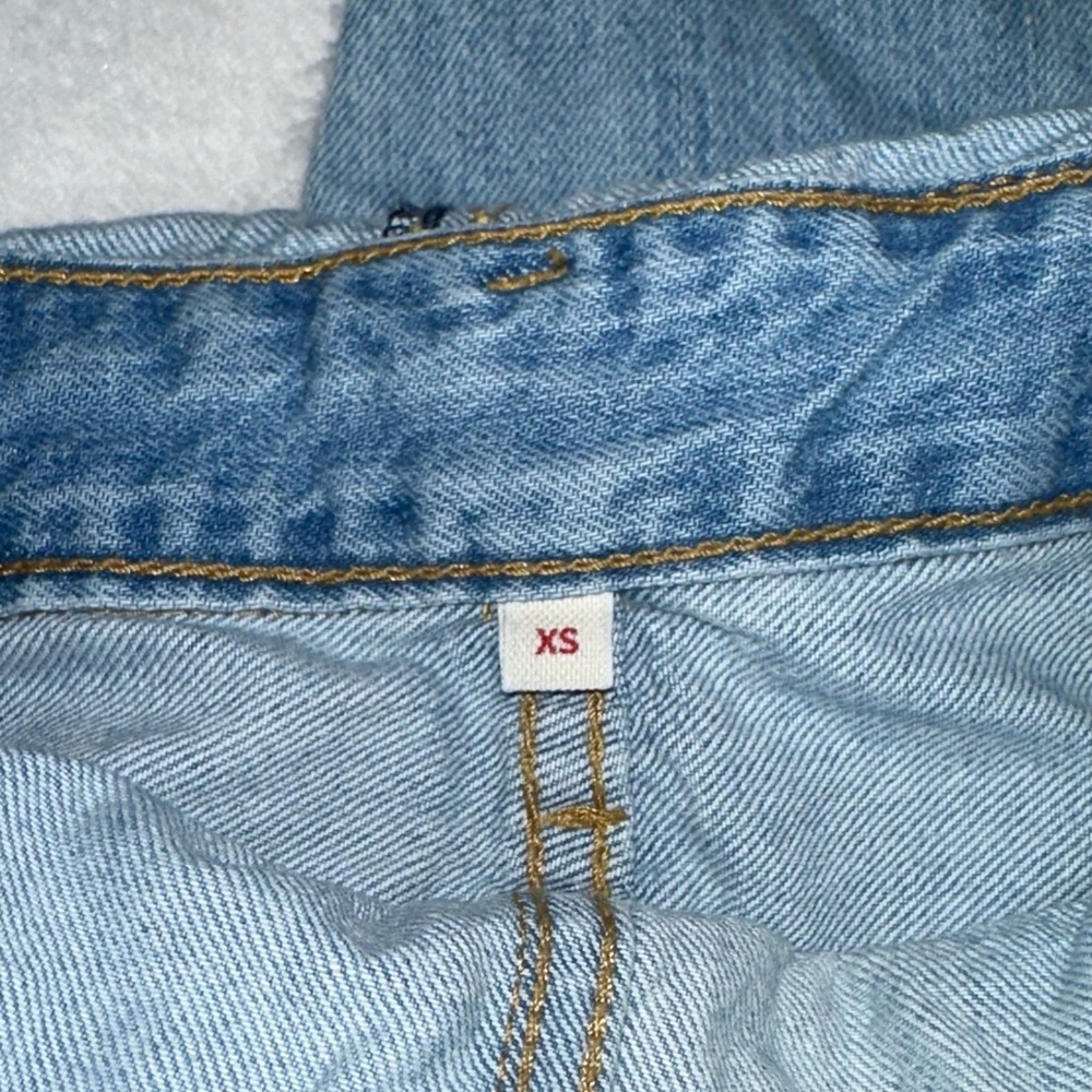 Levi's Classic Blue Denim Overalls - Picture 4 of 6